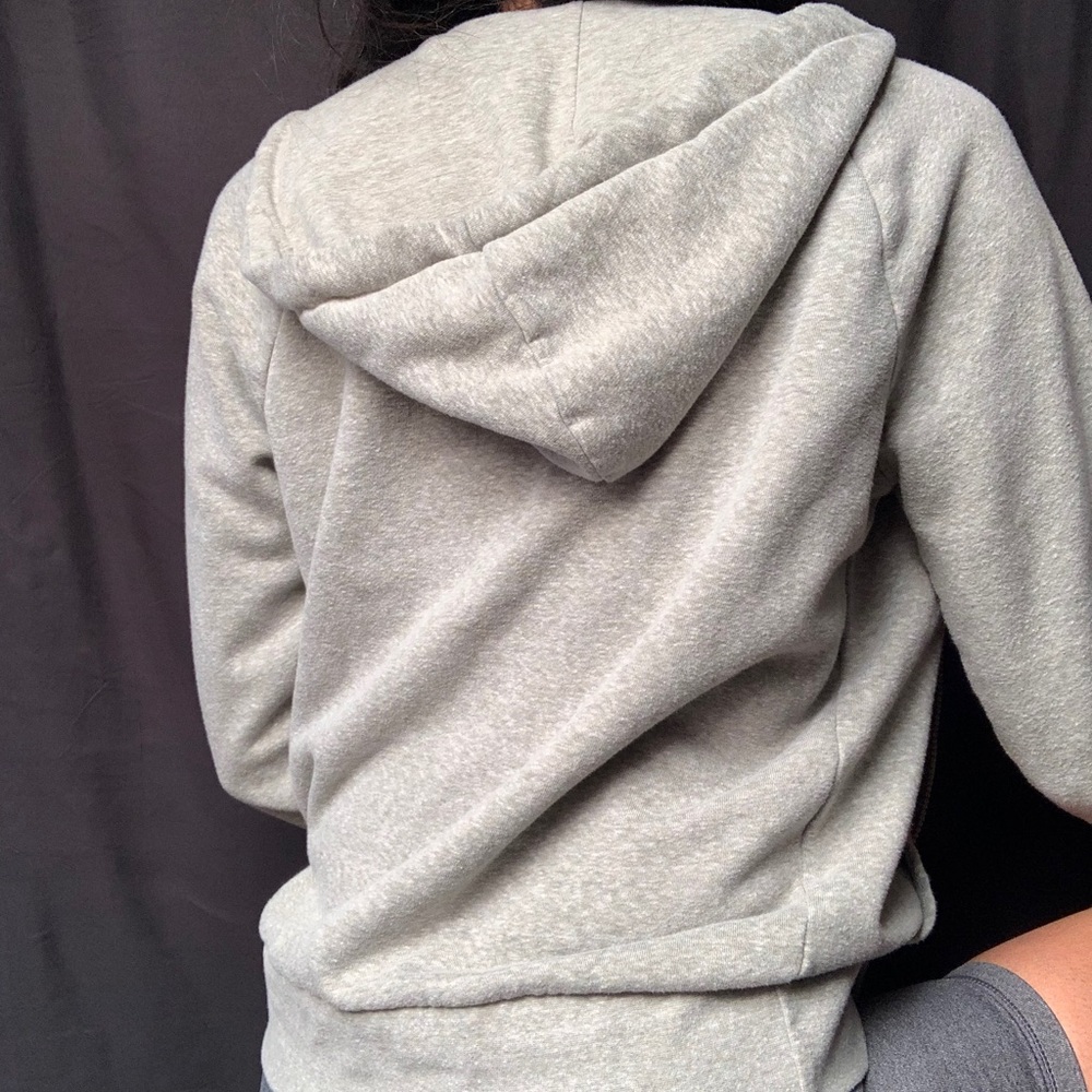 Grey sweater - Picture 4 of 4